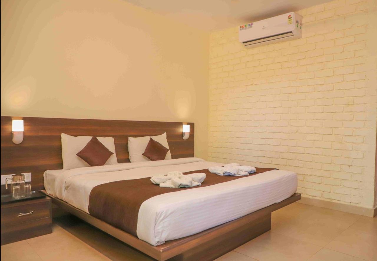 Mahābaleshwar Hotel On The Rocks מראה חיצוני תמונה