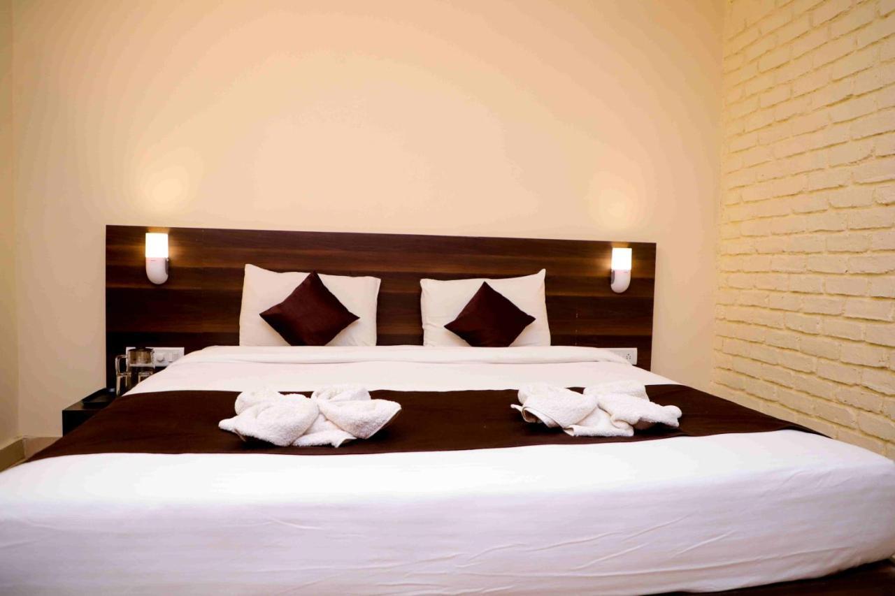 Mahābaleshwar Hotel On The Rocks מראה חיצוני תמונה